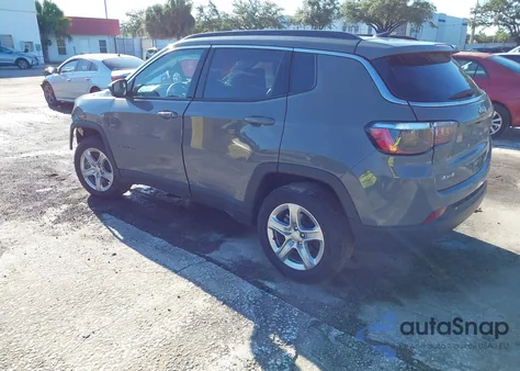 2024 Jeep Compass Latitude 4X4 from USA, damaged, VIN 3C4NJDBN8RT603412